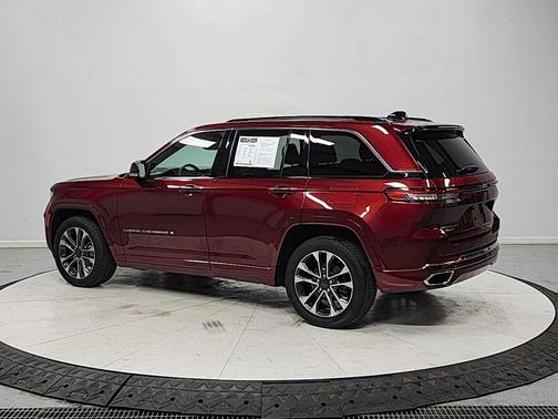 Velvet Red Pearlcoat 2023 Jeep Grand Cherokee Overland