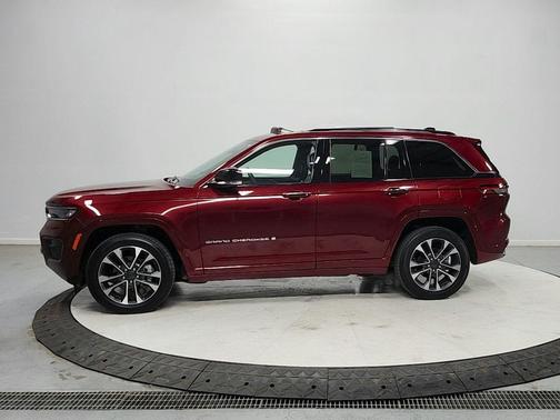 Velvet Red Pearlcoat 2023 Jeep Grand Cherokee Overland