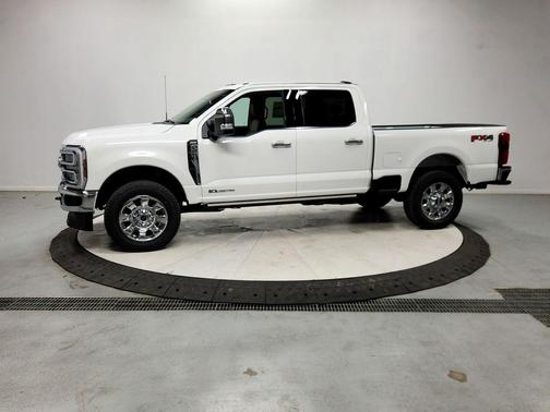 STAR WHITE 2026 Ford F-250 Lariat