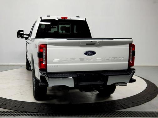 STAR WHITE 2026 Ford F-250 Lariat