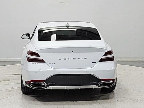 Alta White 2025 Genesis G70 3.3T RWD Sport Advanced