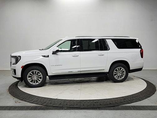 2024 GMC Yukon XL SLT