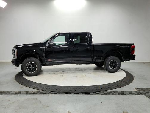 Agate Black Metallic 2027 Ford F-250 Lariat
