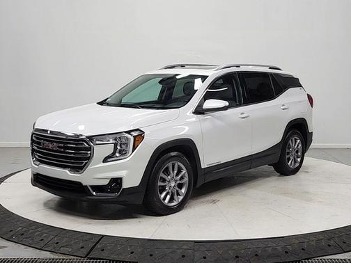 White Frost Tricoat 2022 GMC Terrain SLT