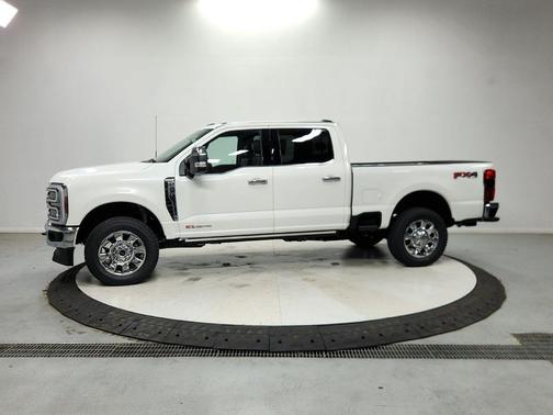 Star White Metallic Tri-Coat 2026 Ford F-250 King Ranch
