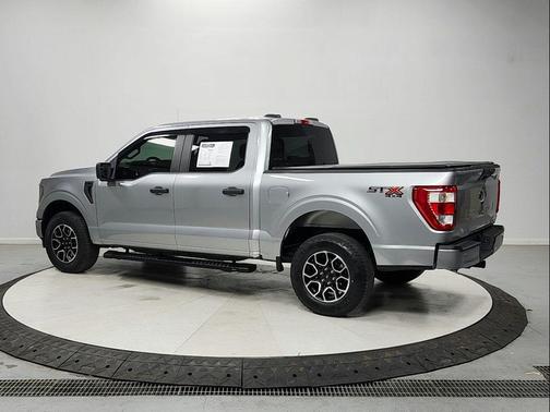 ICONIC SILVER METALLIC 2023 Ford F-150 XL