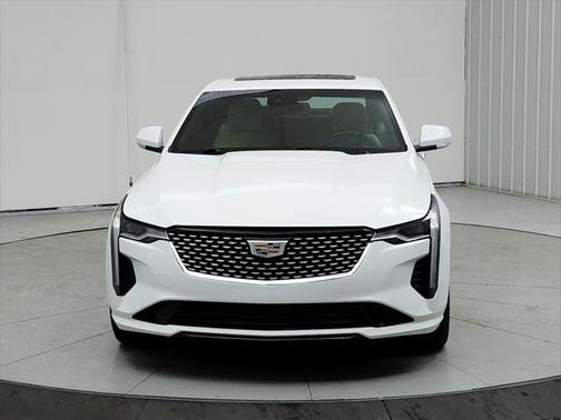 2022 Cadillac CT4 Luxury