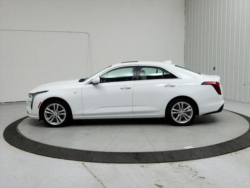 2022 Cadillac CT4 Luxury