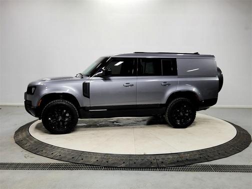 2024 Land Rover Defender Outbound