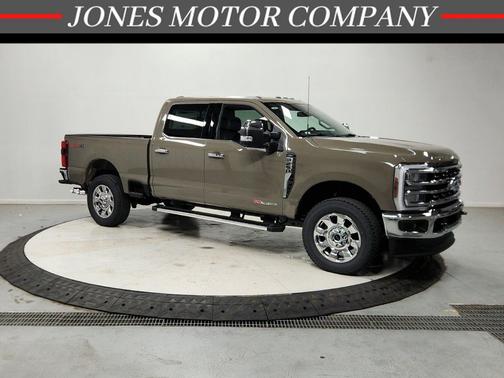 Marsh Gray 2027 Ford F-250 Lariat