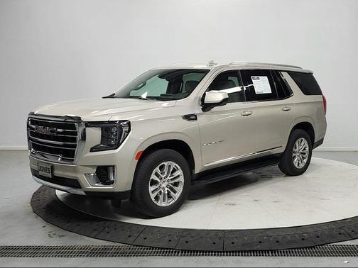 Pearl Beige Metallic 2023 GMC Yukon SLT