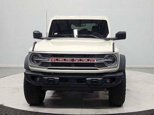 WIMBLEDON WHITE 2026 Ford Bronco Outer Banks