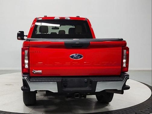 RACE RED 2023 Ford F-250 XLT