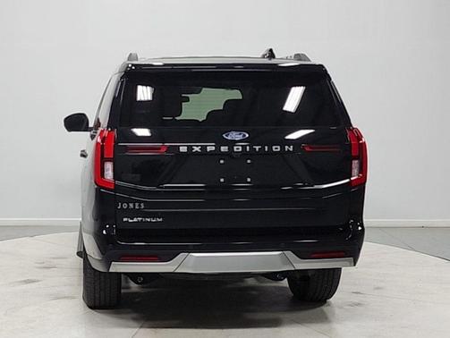 AGATE BLACK METALLIC 2025 Ford Expedition Platinum