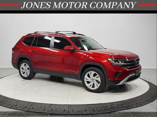 Red Metallic 2021 Volkswagen Atlas 3.6L SE w/Technology