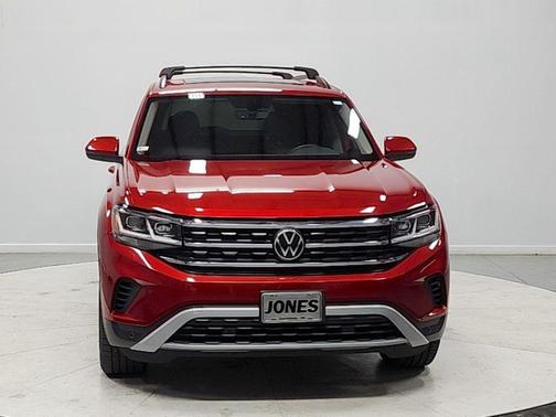Red Metallic 2021 Volkswagen Atlas 3.6L SE w/Technology