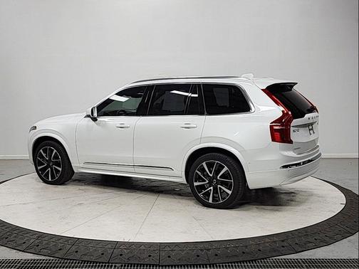 Crystal White Metallic 2024 Volvo XC90 B6 Ultimate Bright Theme 7-Seater