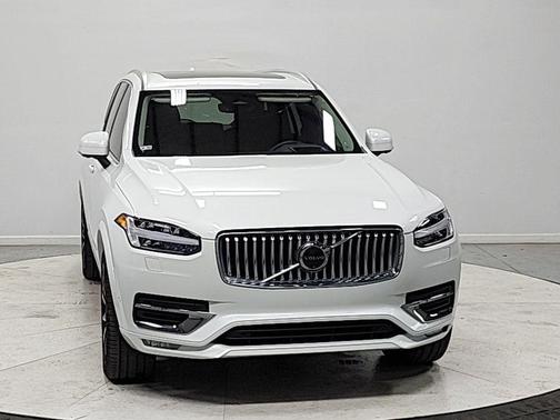 Crystal White Metallic 2024 Volvo XC90 B6 Ultimate Bright Theme 7-Seater
