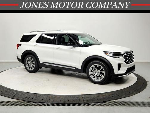 STAR WHITE MET TRI-COAT 2026 Ford Explorer Platinum SUV