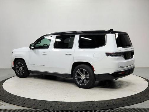 2023 Jeep Grand Wagoneer 4x4