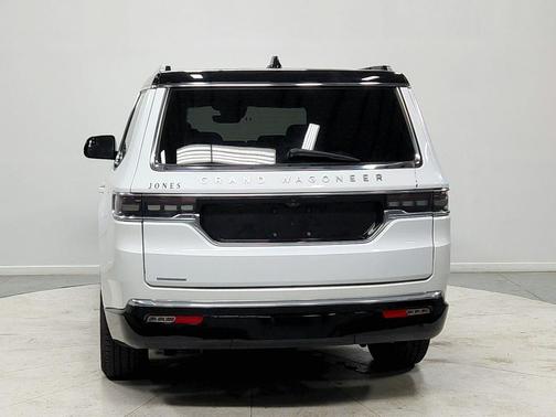 2023 Jeep Grand Wagoneer 4x4