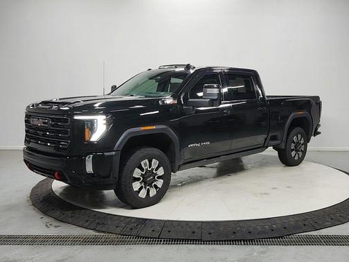 Onyx Black 2024 GMC Sierra 2500 AT4