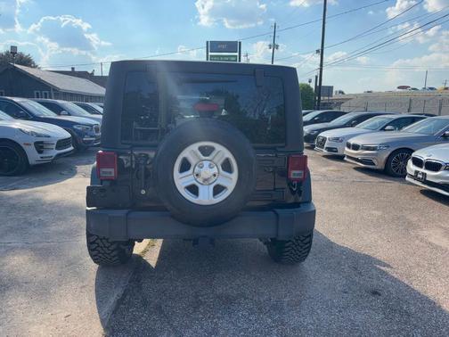 Black Clearcoat 2016 Jeep Wrangler Unlimited Sport