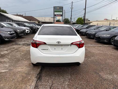 Super White 2015 Toyota Corolla L