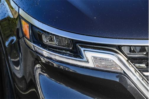 2024 Kia Carnival SX