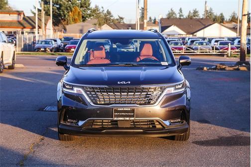 2024 Kia Carnival SX