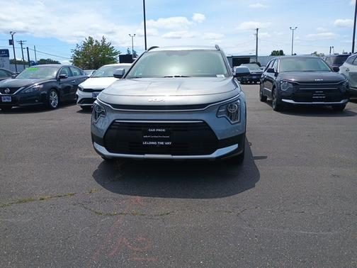 2024 Kia Niro EX
