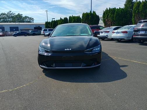2024 Kia EV6 Wind