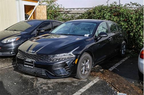 2022 Kia K5 LXS