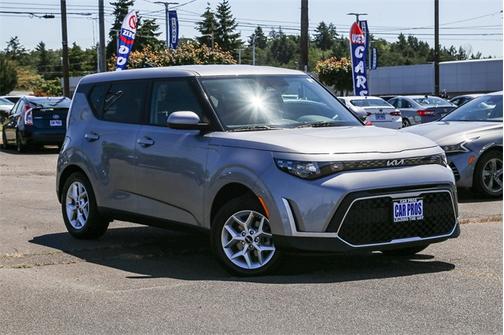 2023 Kia Soul LX