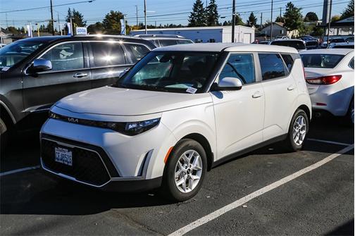 2023 Kia Soul LX