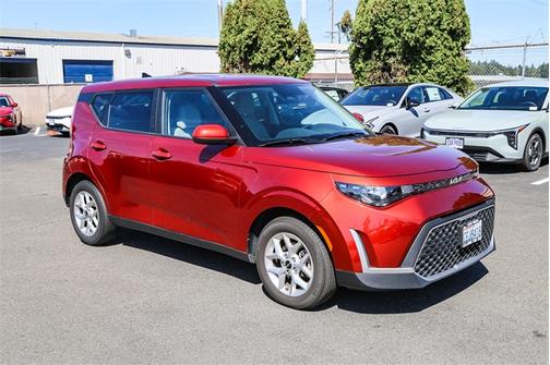 2023 Kia Soul LX
