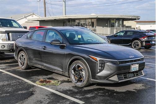 2025 Kia K4 EX