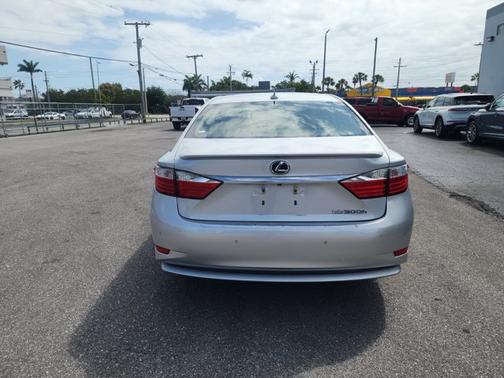 2013 Lexus ES 300h Base