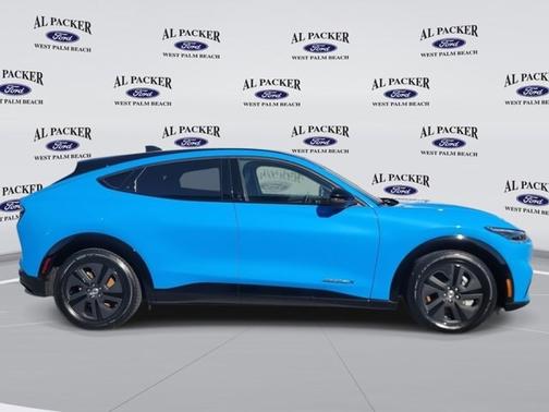 2022 Ford Mustang Mach-E CALIFORNIA ROUTE 1