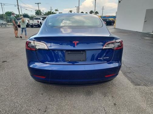 2022 Tesla Model 3 Long Range