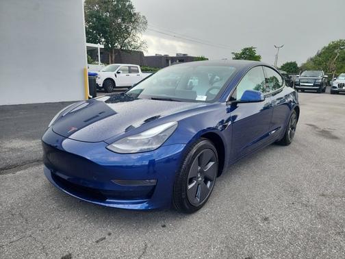 2022 Tesla Model 3 Long Range