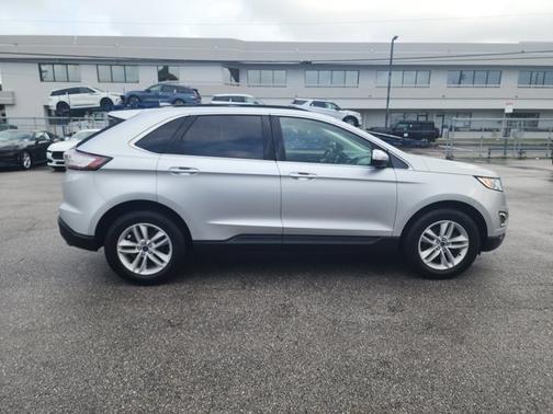 INGOT SILVER METALLIC 2017 Ford Edge SEL