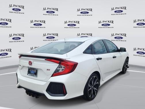 White 2017 Honda Civic SI