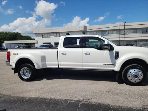 2021 Ford F-450 LARIAT