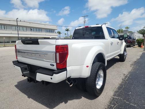 2022 Ford F-450 Limited