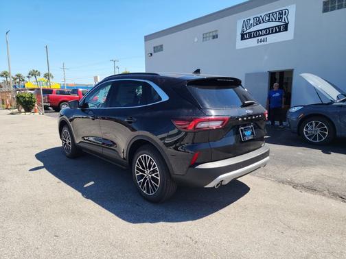 2025 Ford Escape PHEV