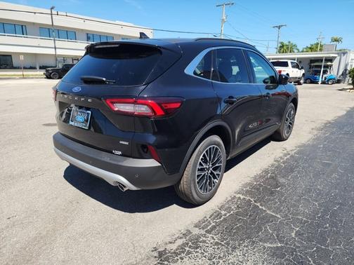 2025 Ford Escape PHEV