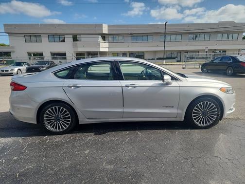 2017 Ford Fusion Platinum