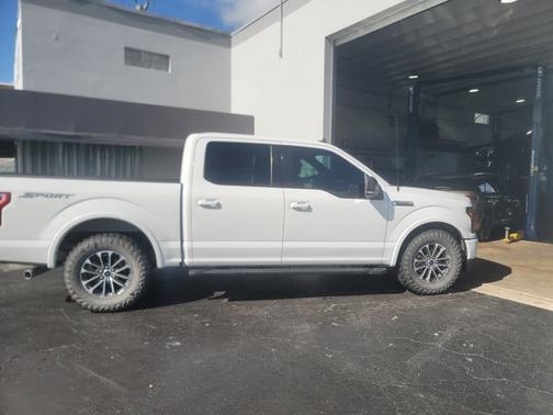 OXFORD WHITE 2020 Ford F-150 XLT
