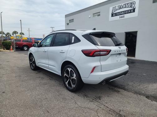 2025 Ford Escape ST-Line Elite